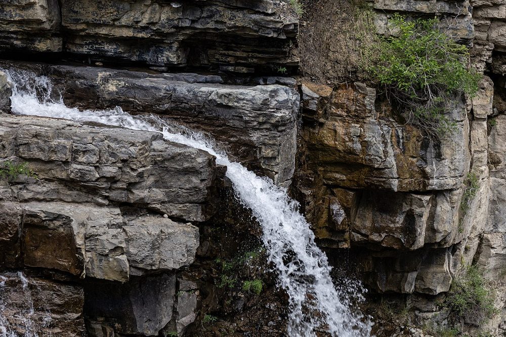 Upper Falls, Johnston Canyon, Banff National Park, Alberta, 2025-07-12 03